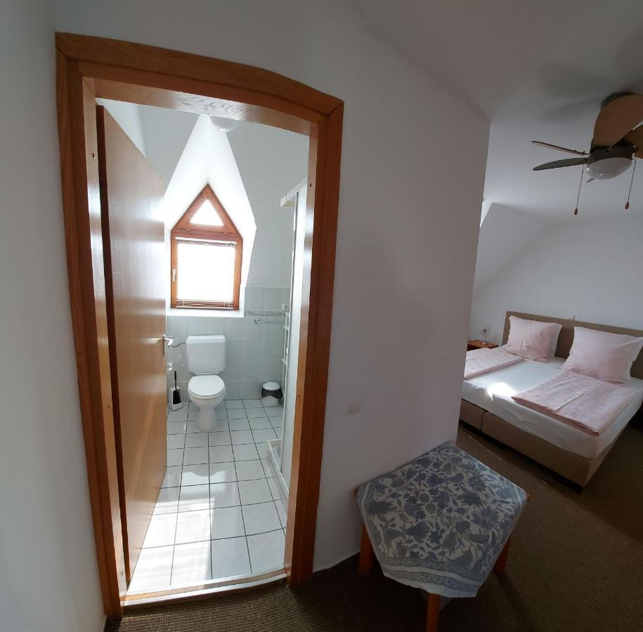 Emil Porta 호텔 Balatongyörök 외부 사진